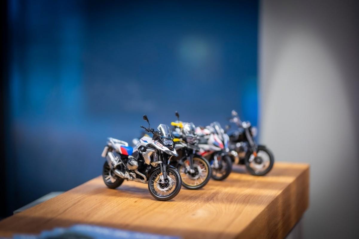 Resim: Studio Display ve XDR'nin ekran özellikleri karşılaştırması